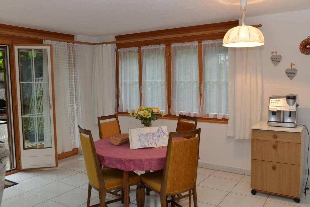Bed And Breakfast - Die Aelplersuit Fuer Backpackers - Rucksacktouristen Im Berghuesli Linthal エクステリア 写真