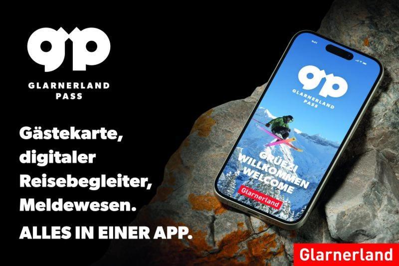Bed And Breakfast - Die Aelplersuit Fuer Backpackers Im Berghuesli Linthal エクステリア 写真